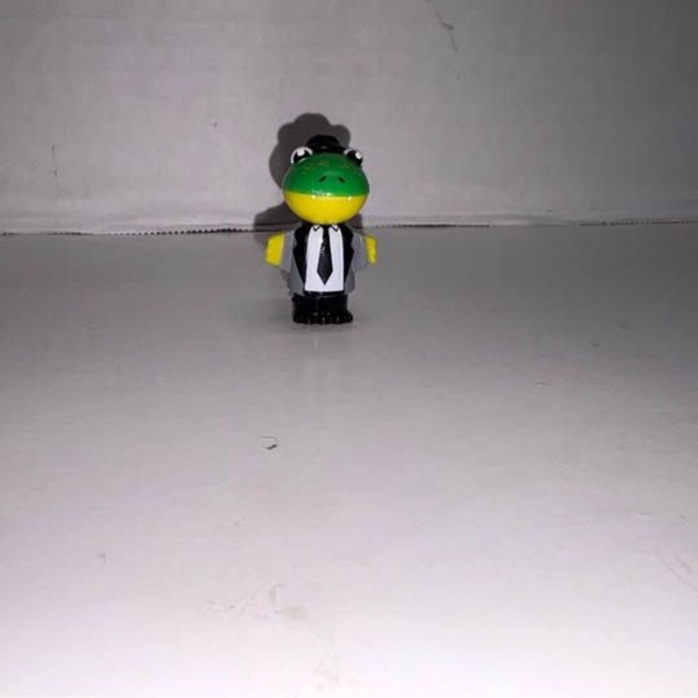 Ryan's World Crocodile in Suit Louisiana Gus Mini Figure
